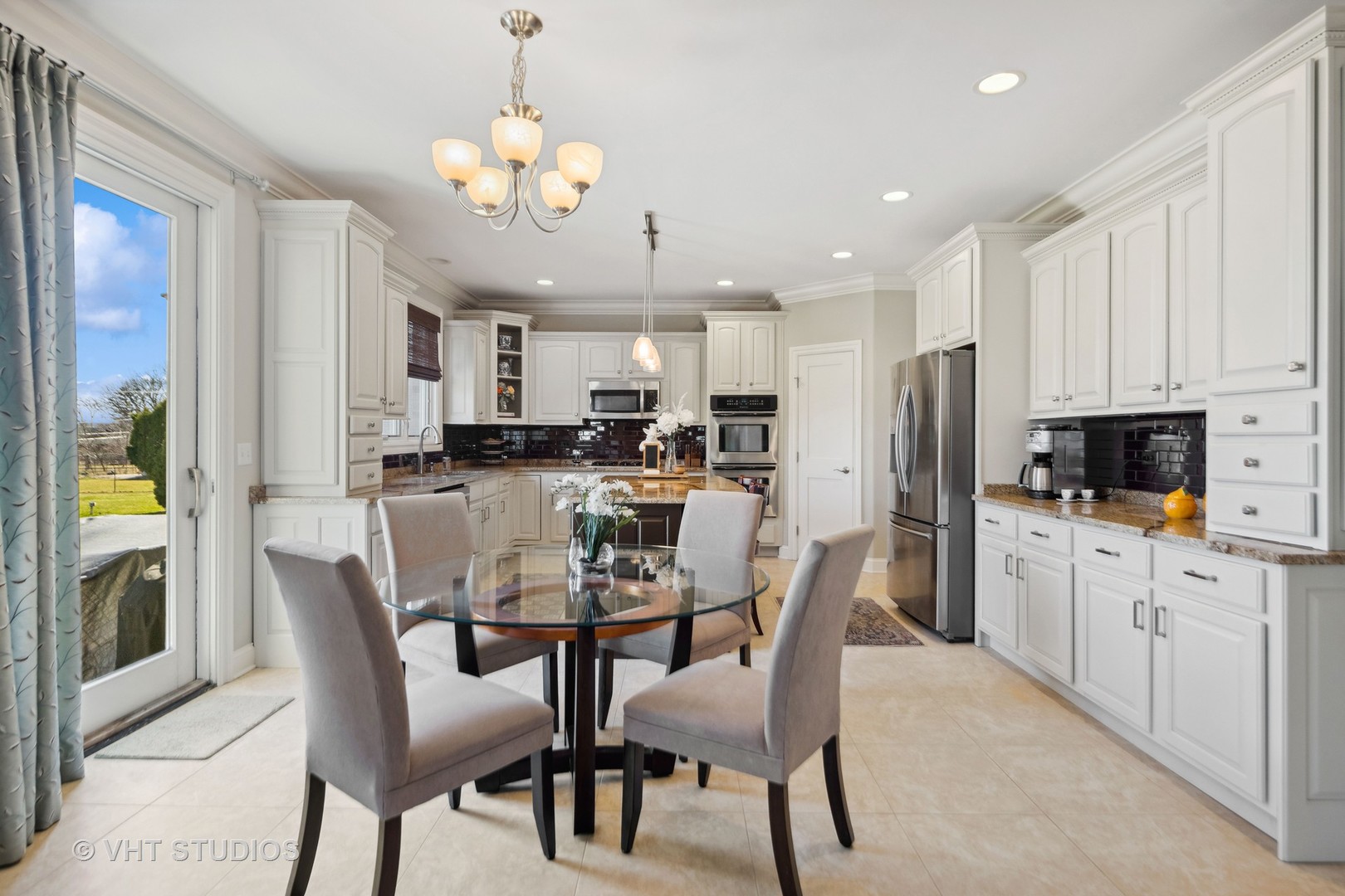 821 S Chatham Avenue S