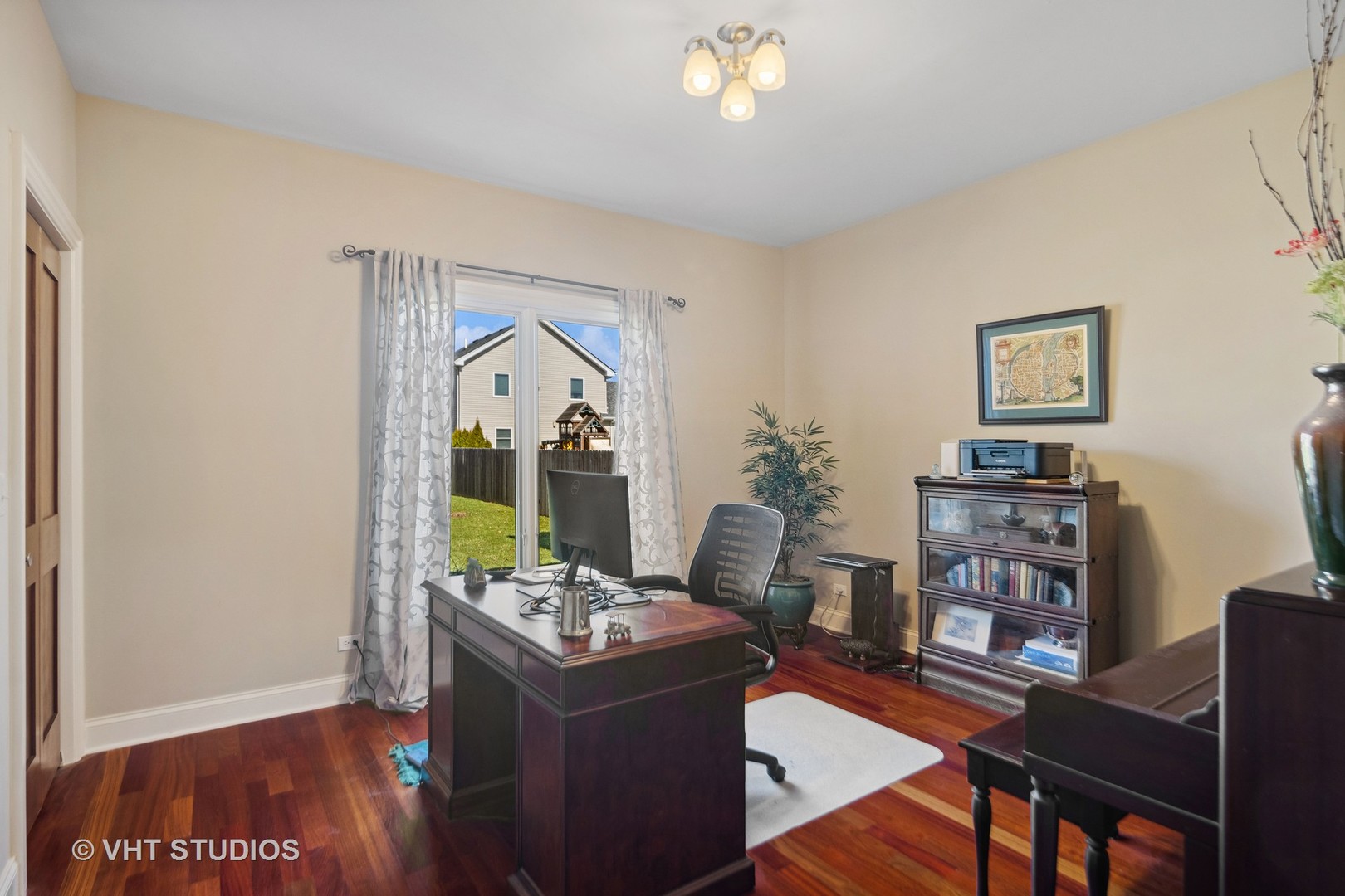 821 S Chatham Avenue S