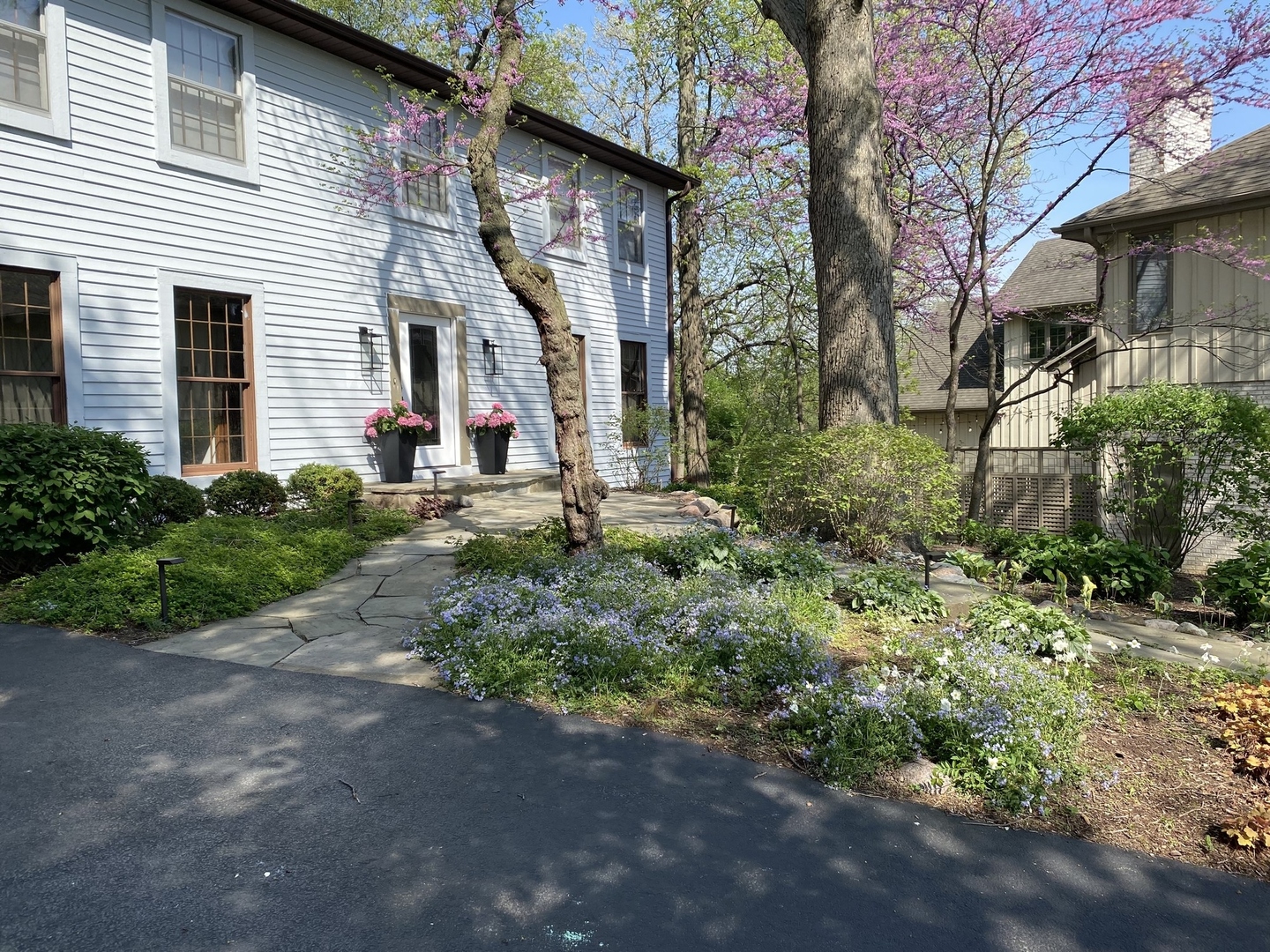6189 Shorewood Court