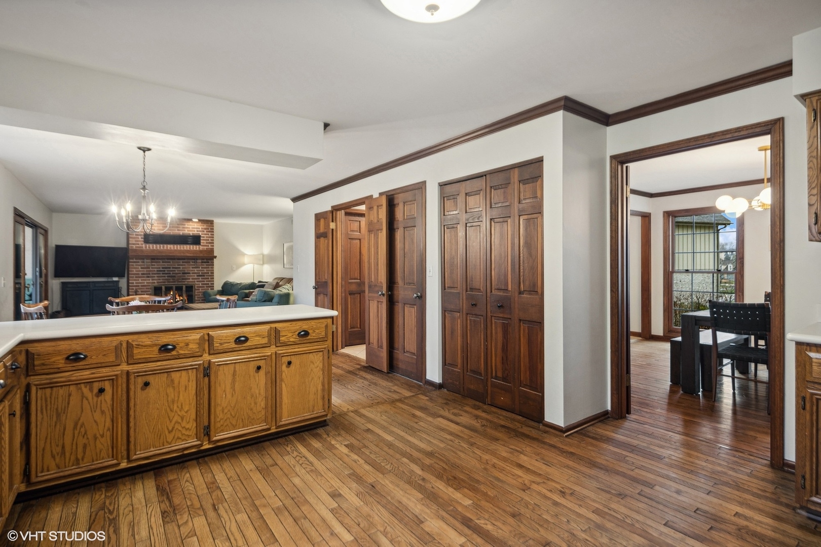 6189 Shorewood Court