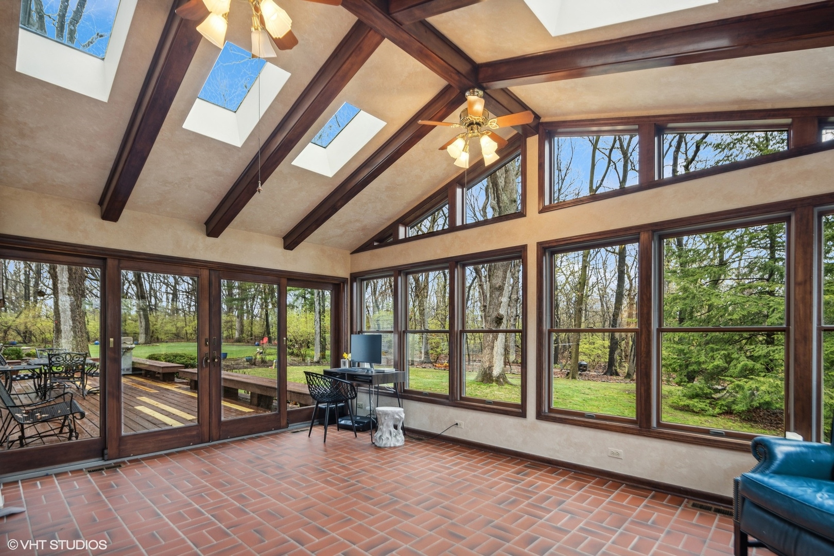 6189 Shorewood Court