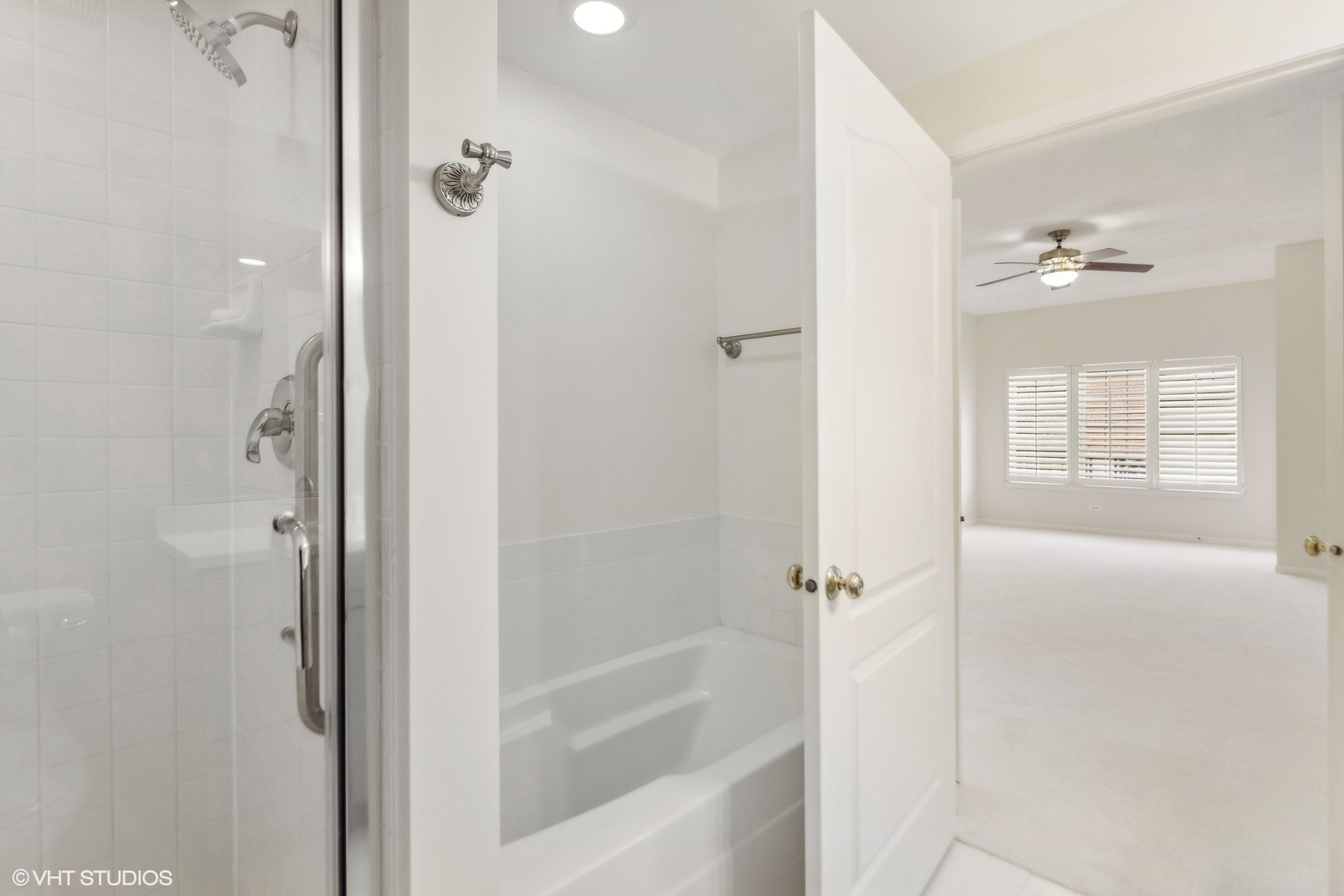 111 N Larch Avenue Unit: 306