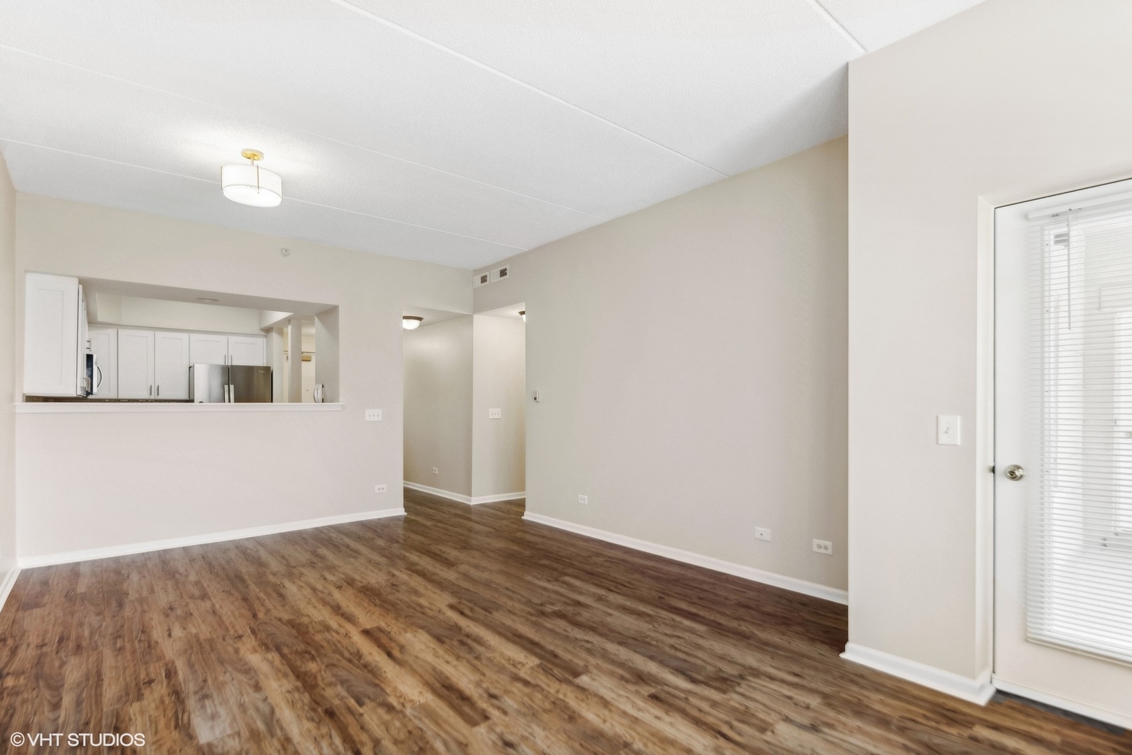 111 N Larch Avenue Unit: 306