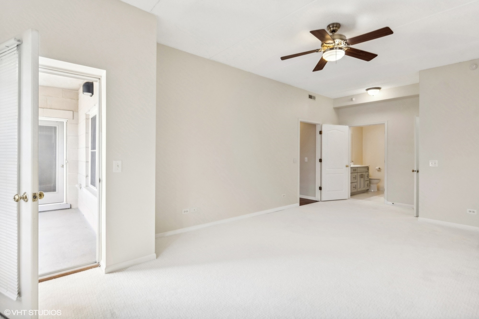 111 N Larch Avenue Unit: 306