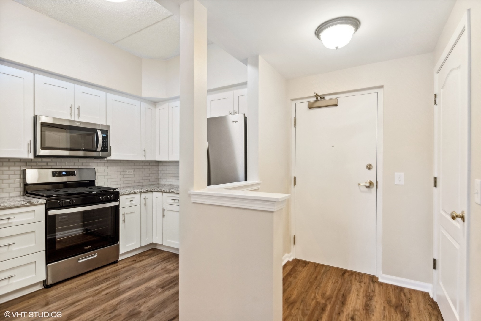 111 N Larch Avenue Unit: 306