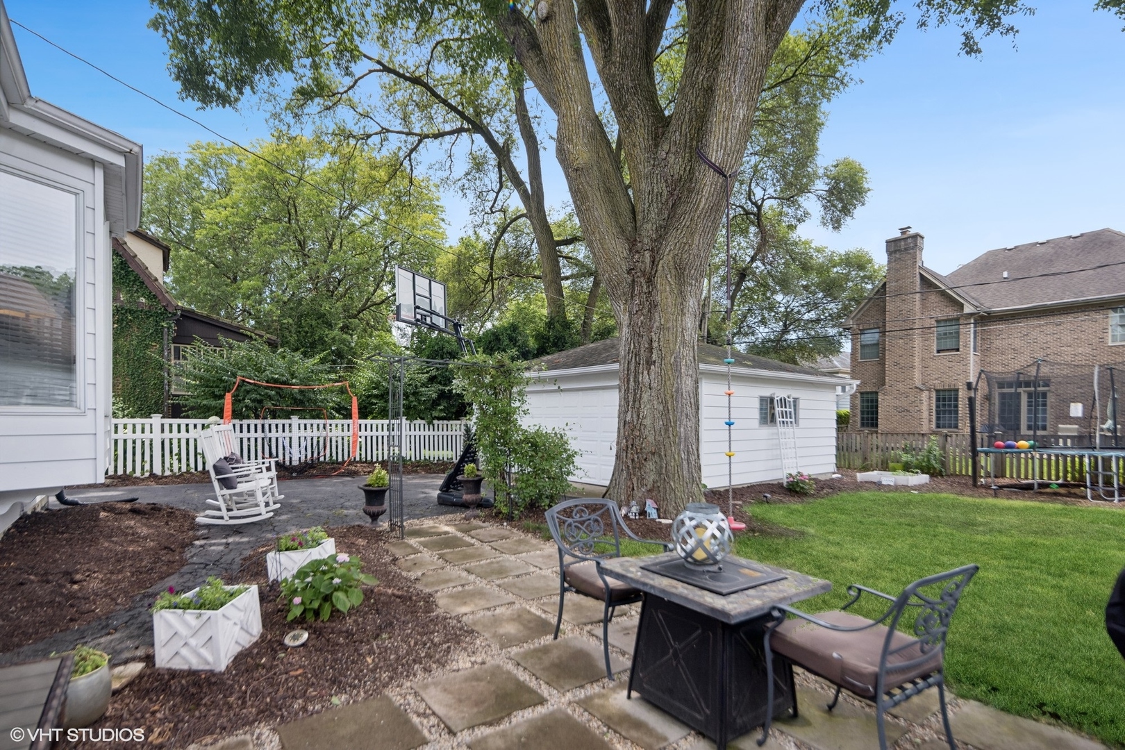 202 S Hawthorne Avenue