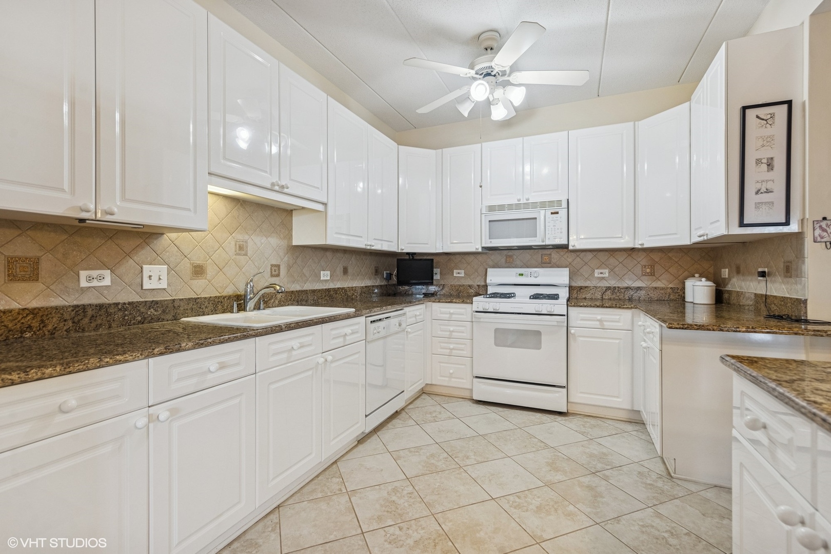 131 W ADELAIDE Street Unit: 311