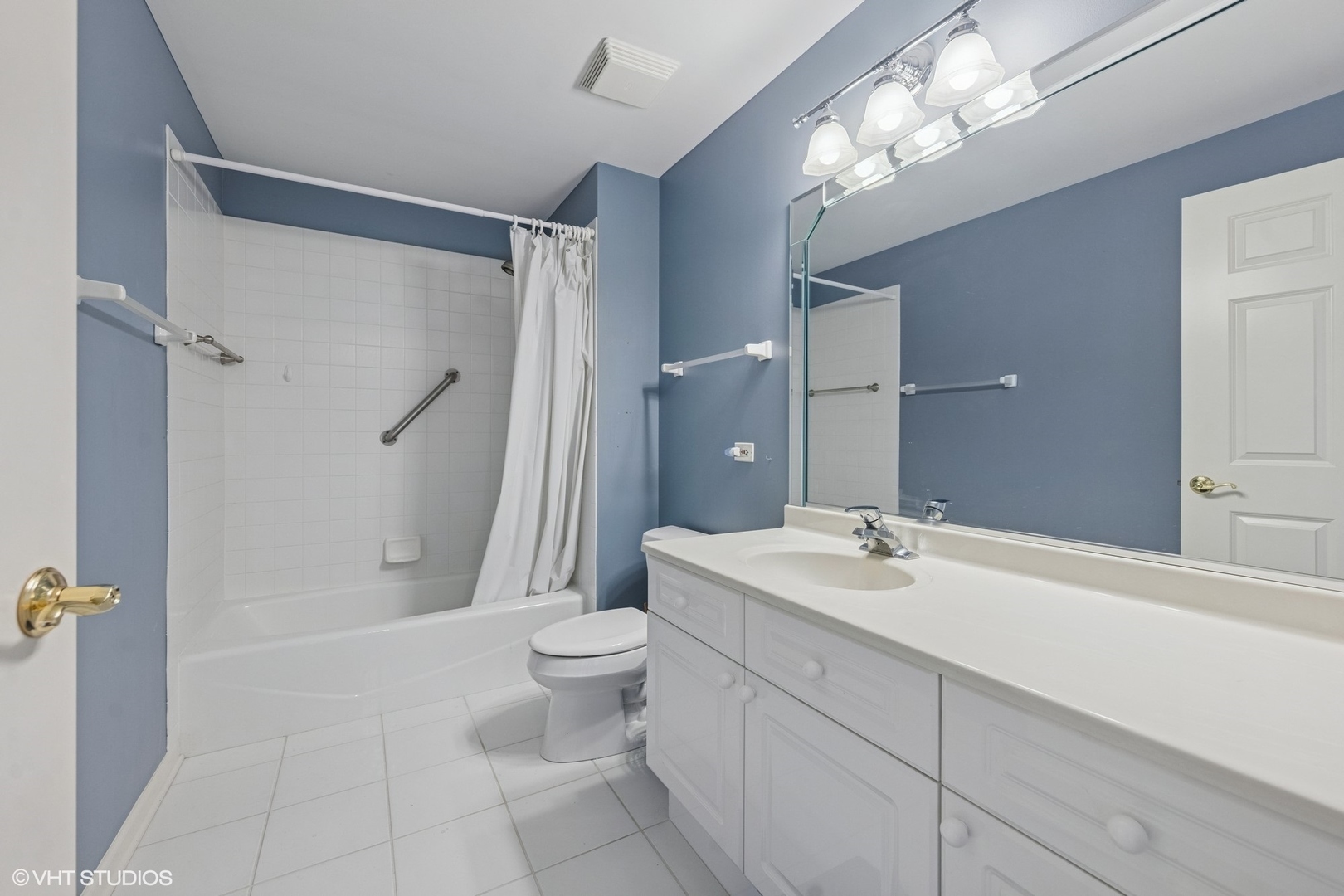 131 W ADELAIDE Street Unit: 311
