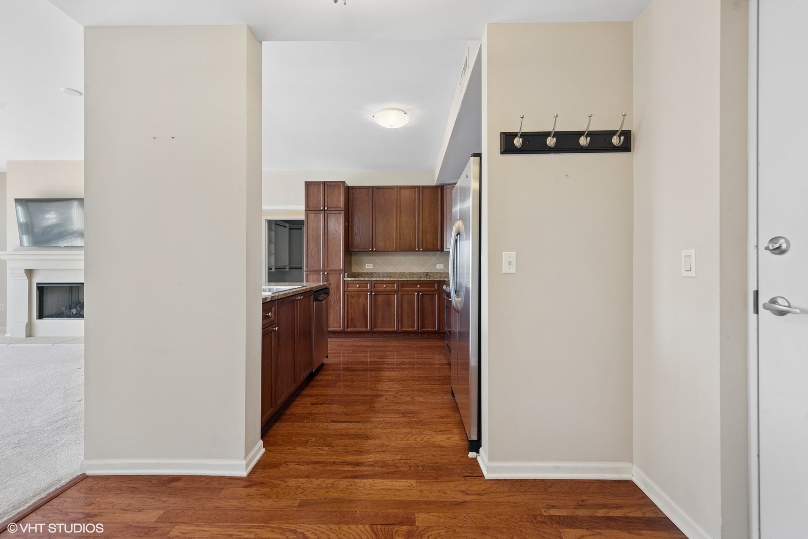 145 S York Street Unit: 518