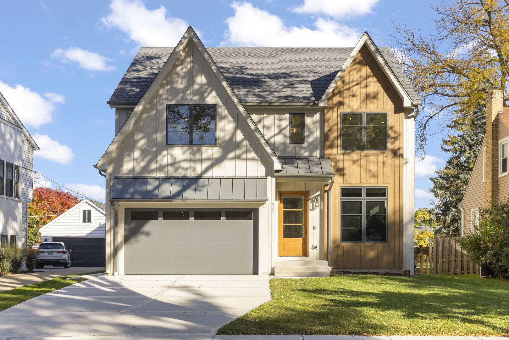 957 S Hillside Avenue