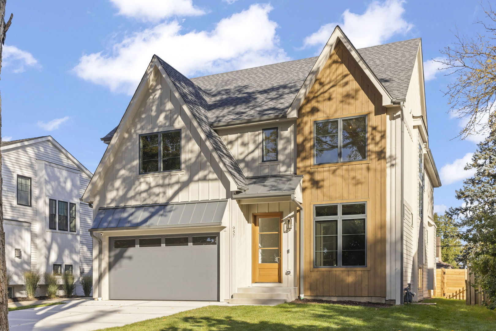 957 S Hillside Avenue