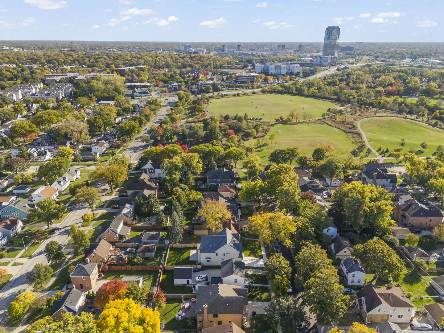 957 S Hillside Avenue