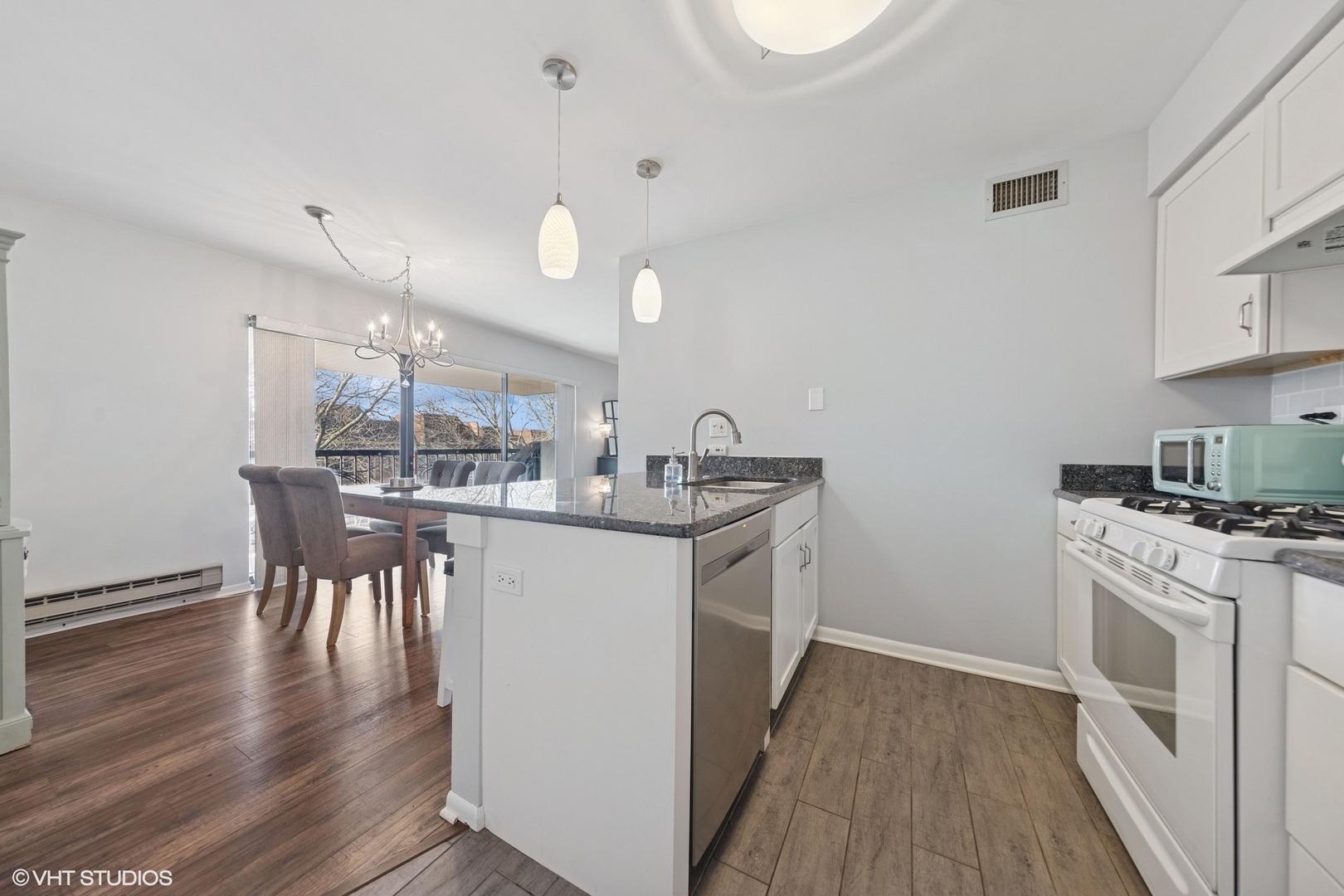 221 E Janata Boulevard Unit: 3B