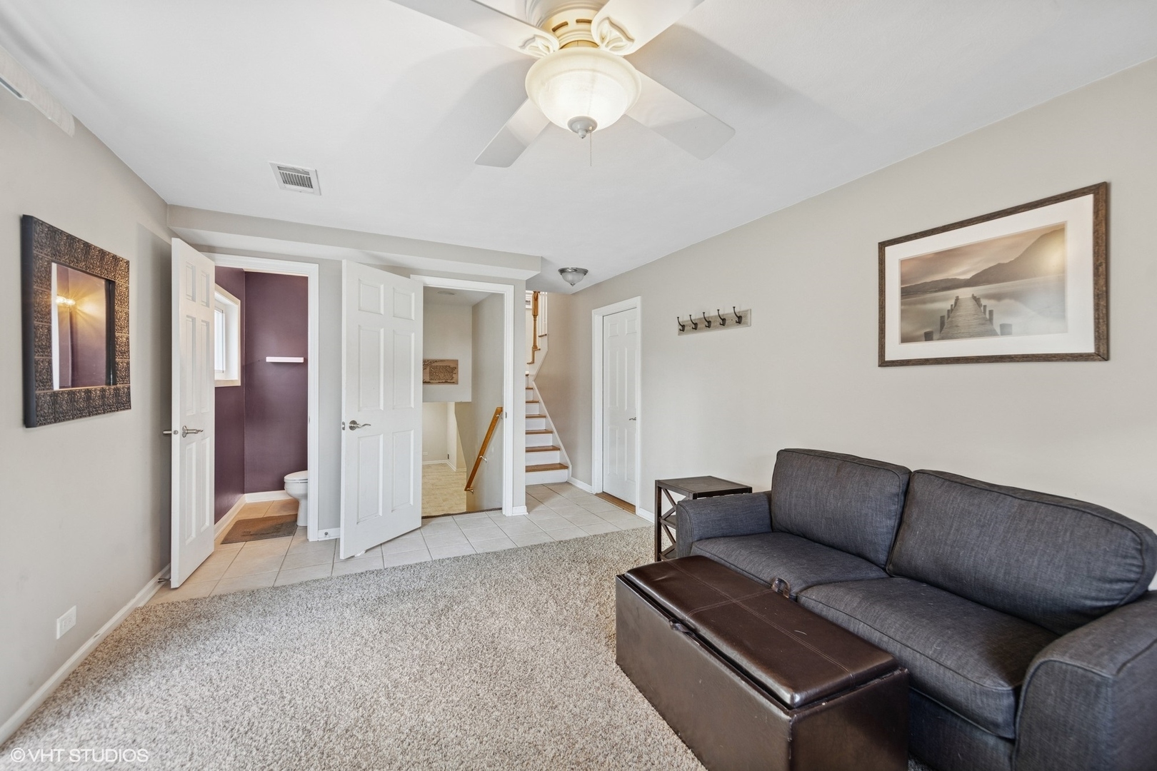 305 WILLOWCREST Drive