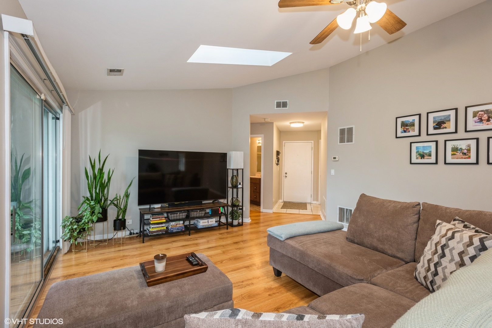 353 Pembroke Court Unit: 2