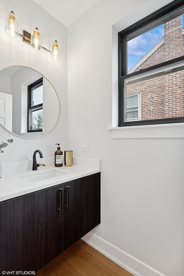 112 N Center Street Unit: A