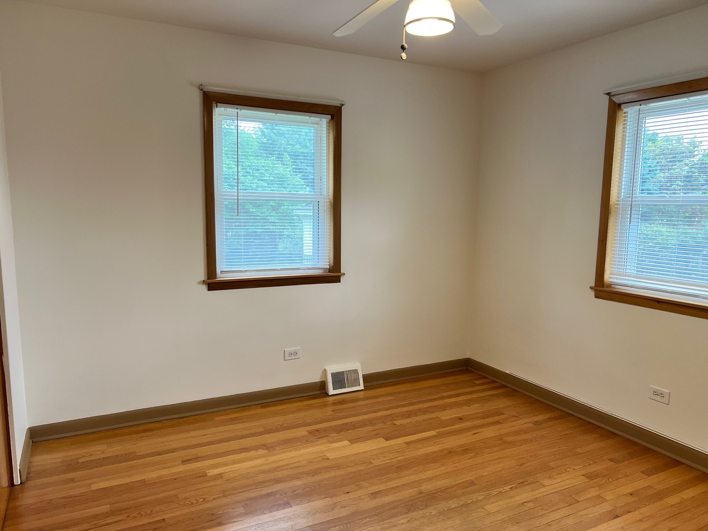 498 W 3rd Street