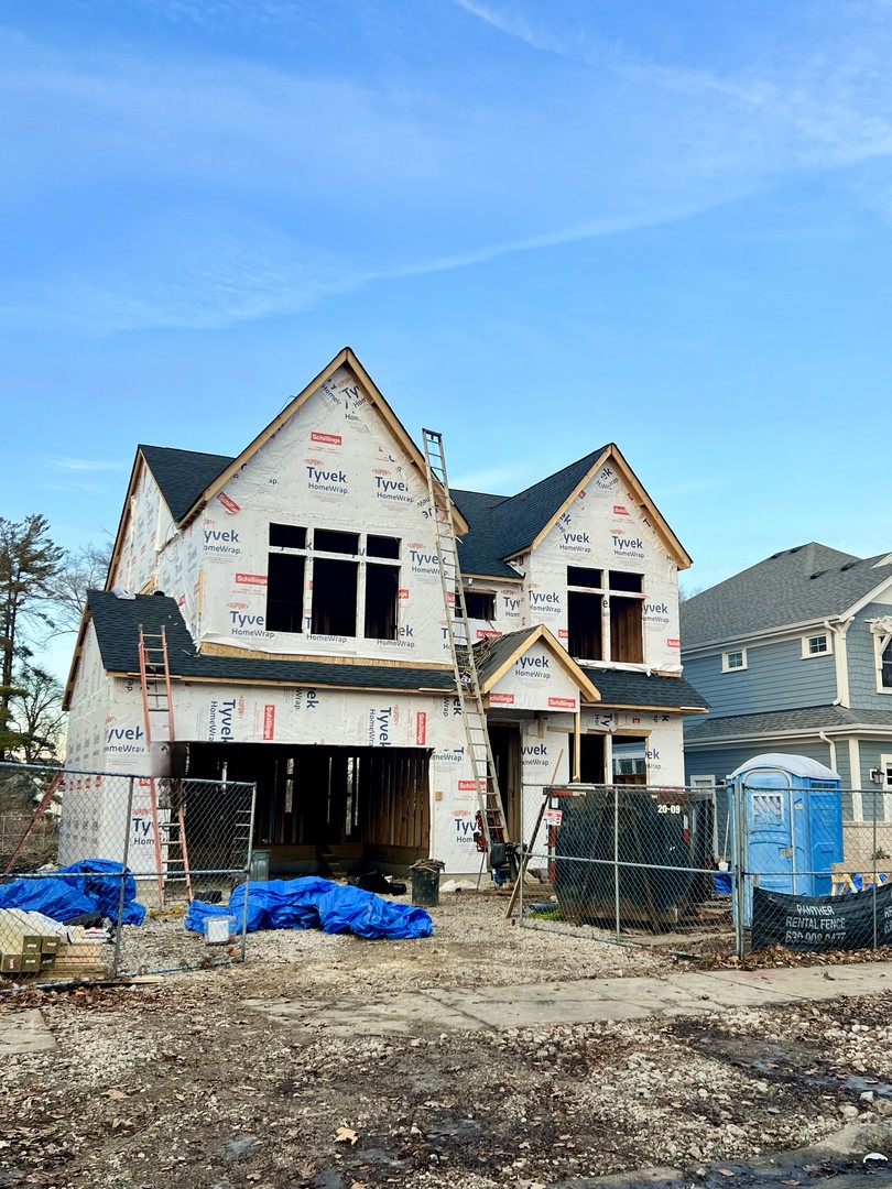 183 E Grantley Avenue