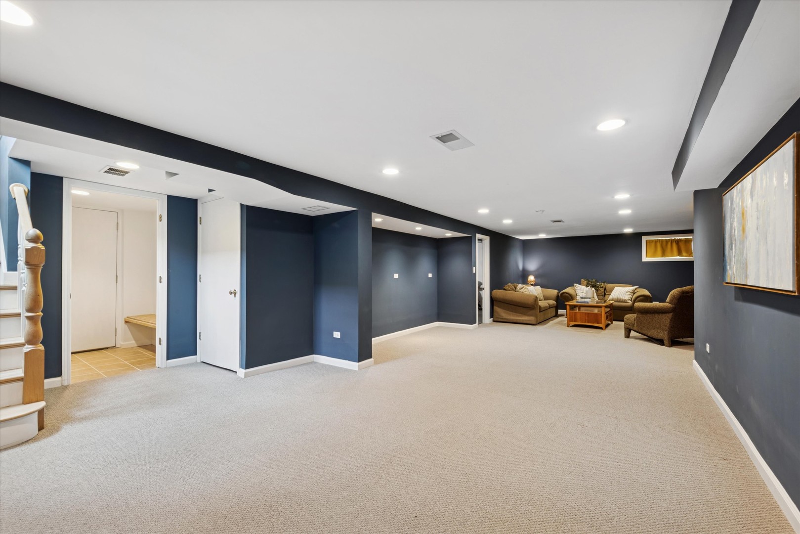 300 E Crescent Avenue