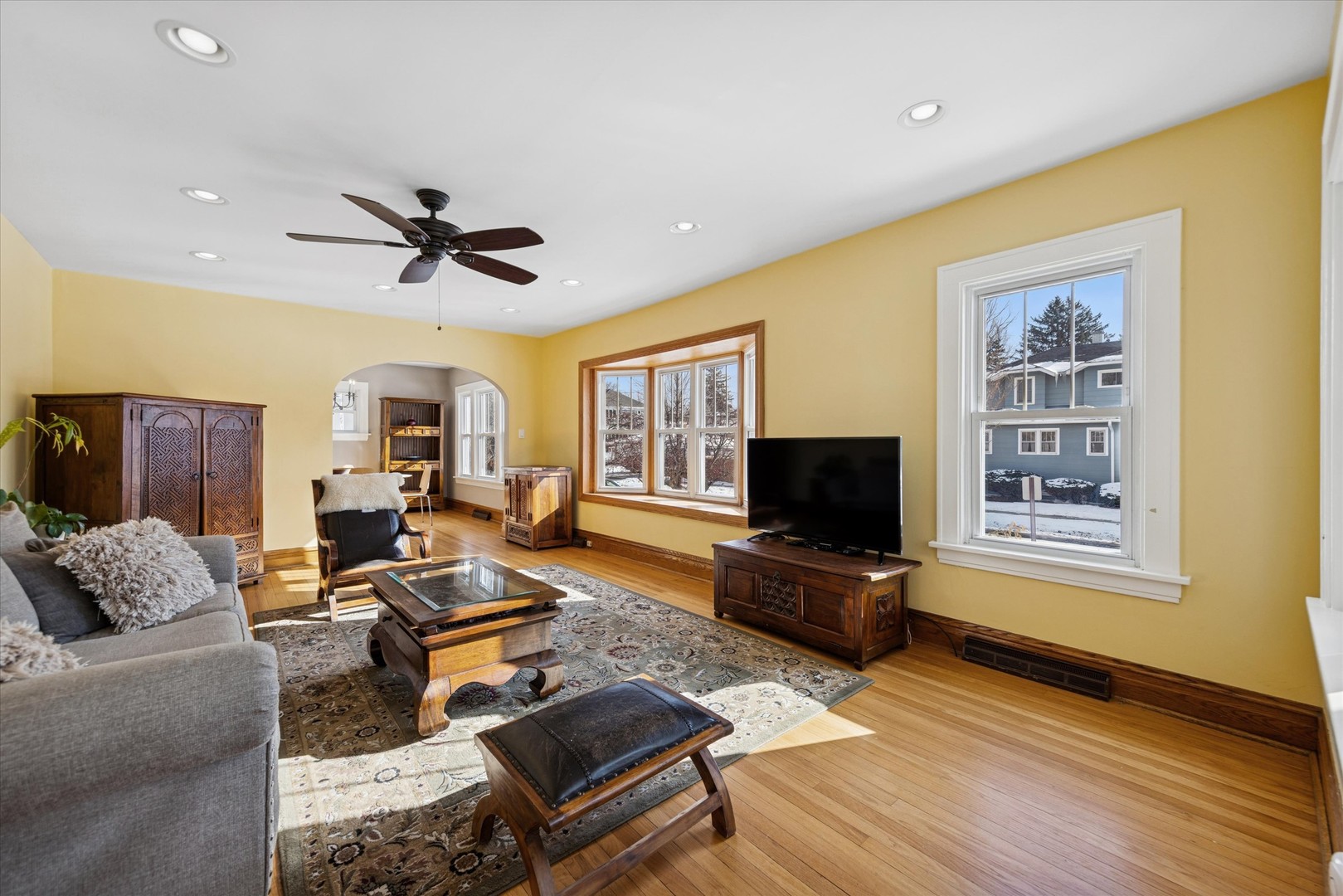 175 N Berteau Avenue