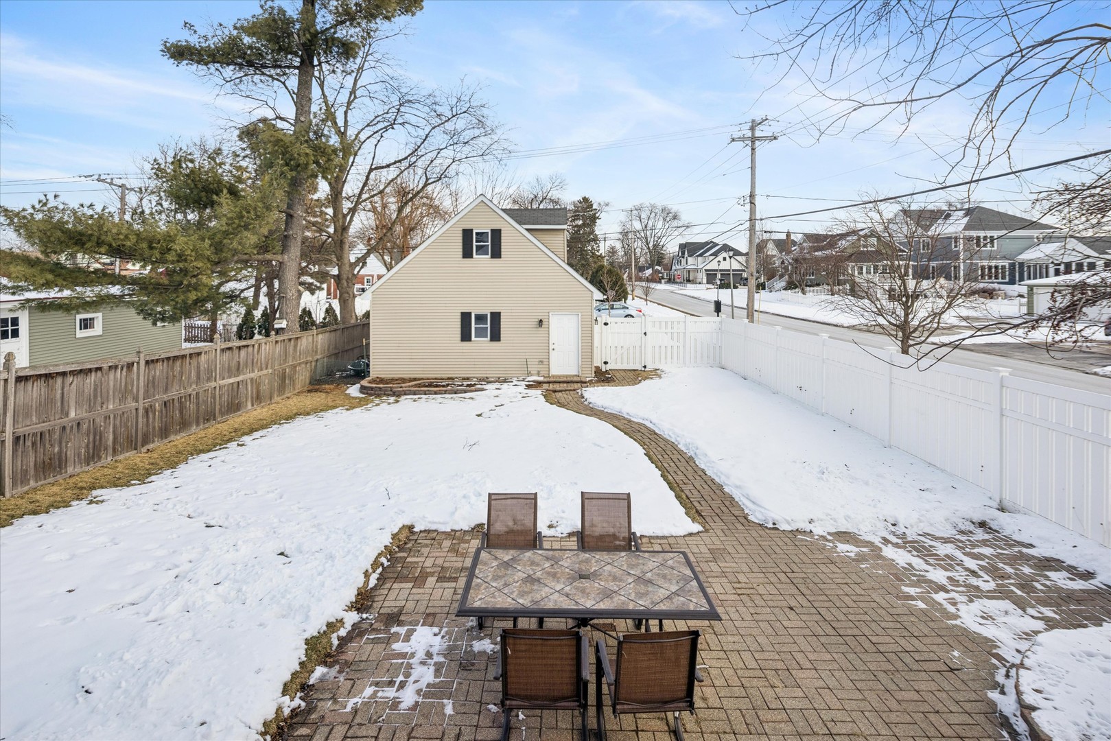 175 N Berteau Avenue