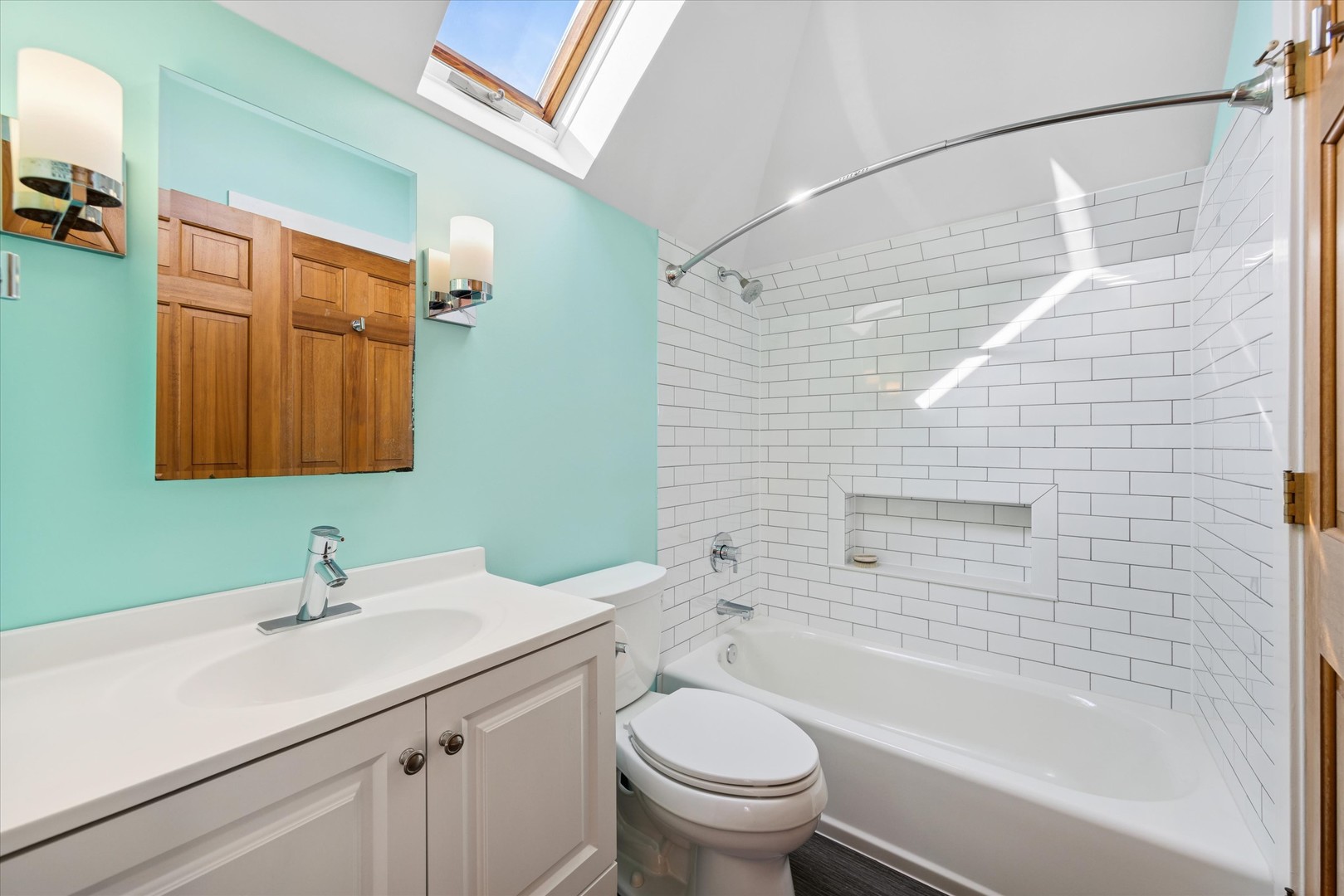 175 N Berteau Avenue