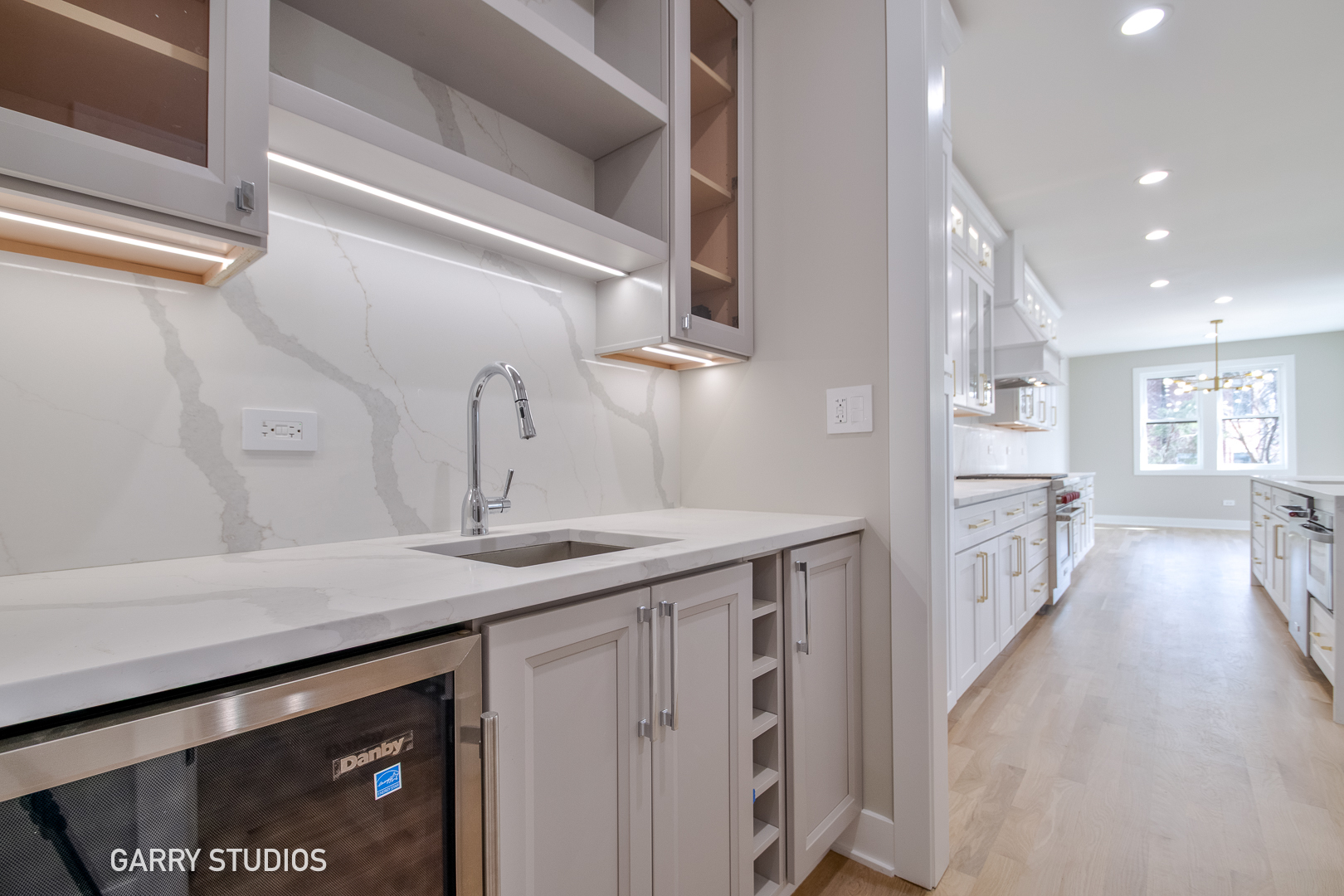 15W320 Concord Street