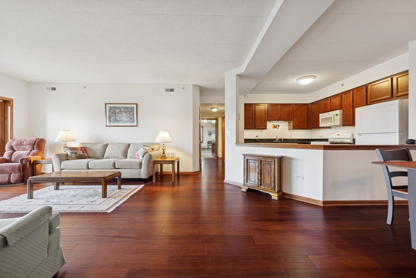 175 W BRUSH HILL Drive Unit: 404