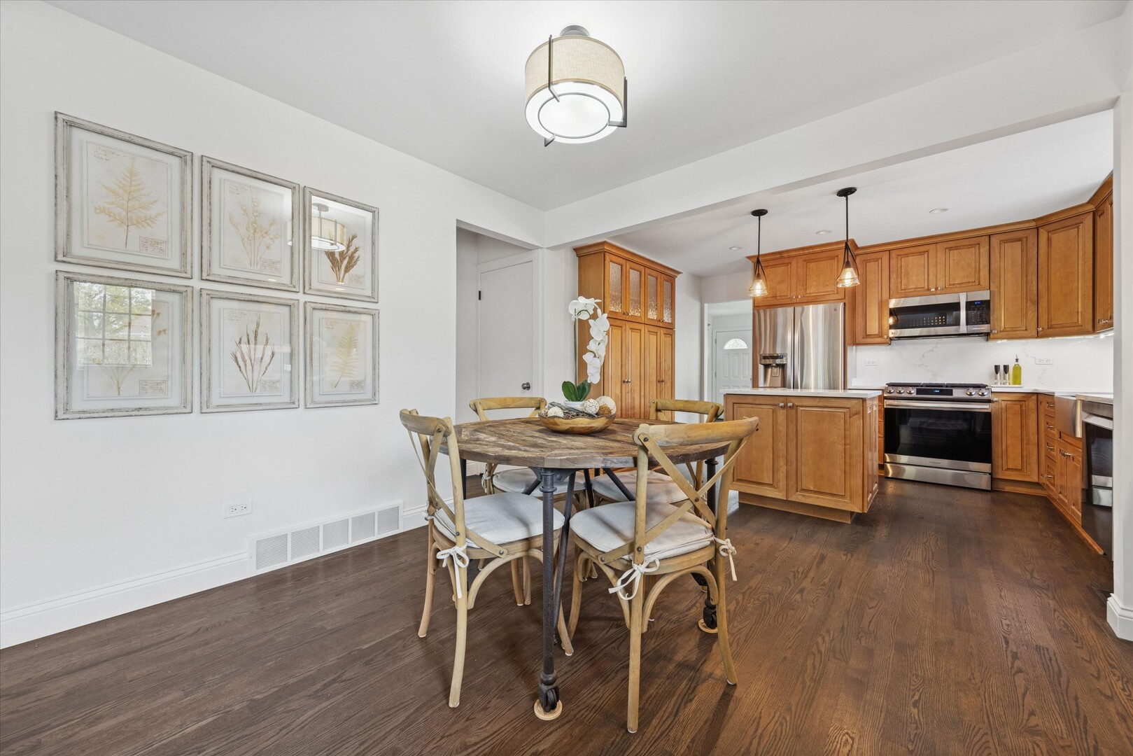 3N339 N Emroy Avenue