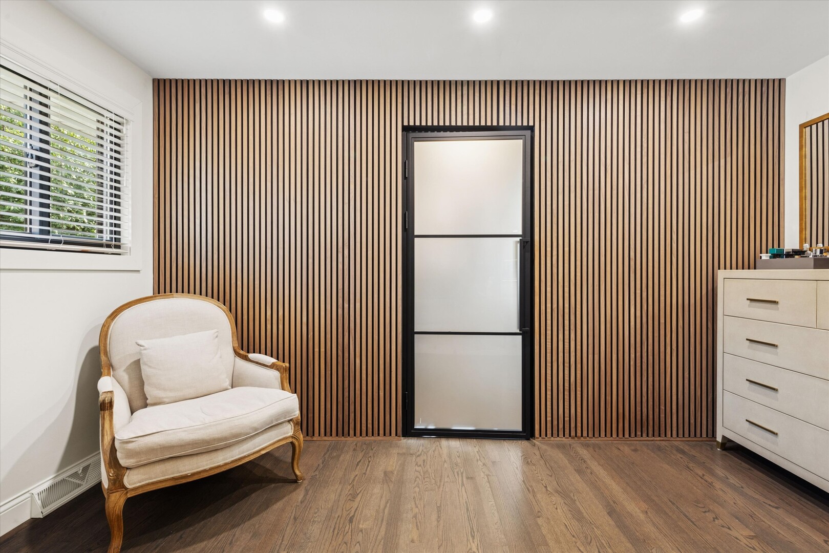 3N339 N Emroy Avenue