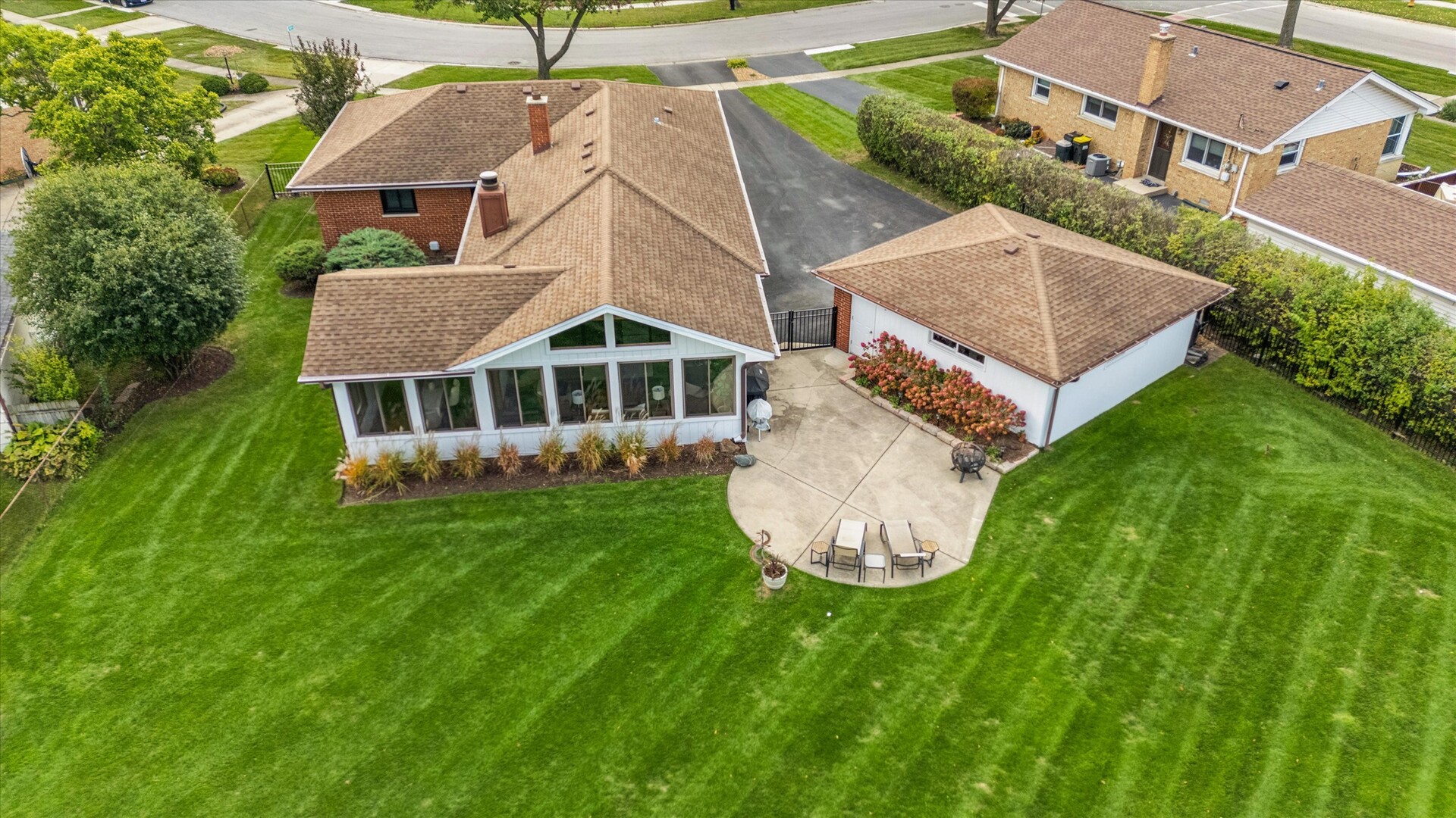 3N339 N Emroy Avenue