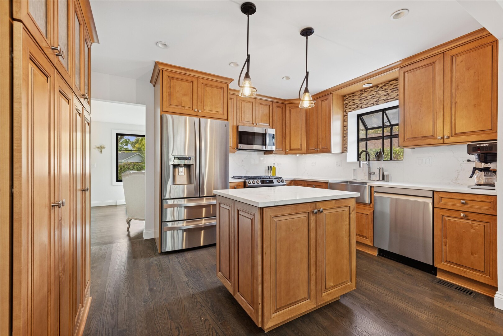 3N339 N Emroy Avenue