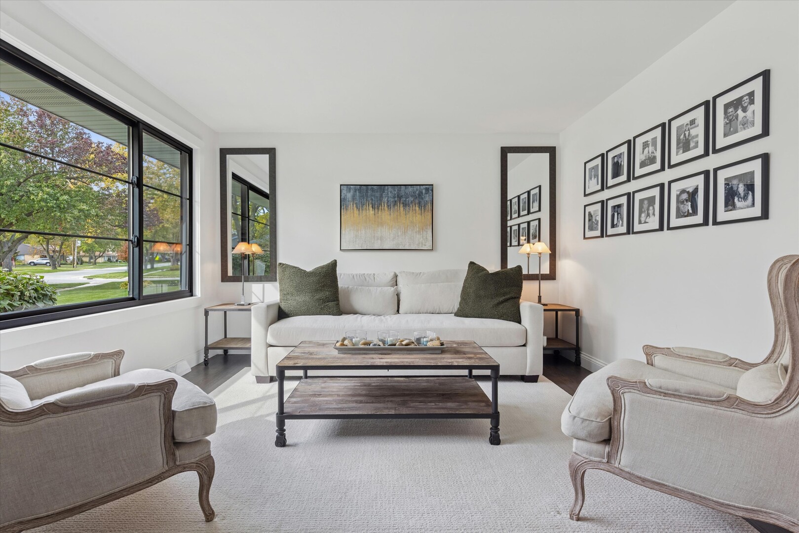 3N339 N Emroy Avenue