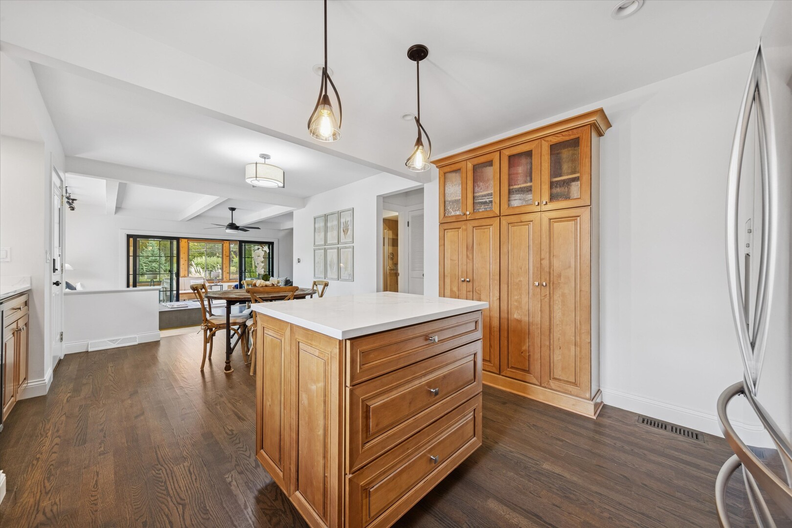 3N339 N Emroy Avenue