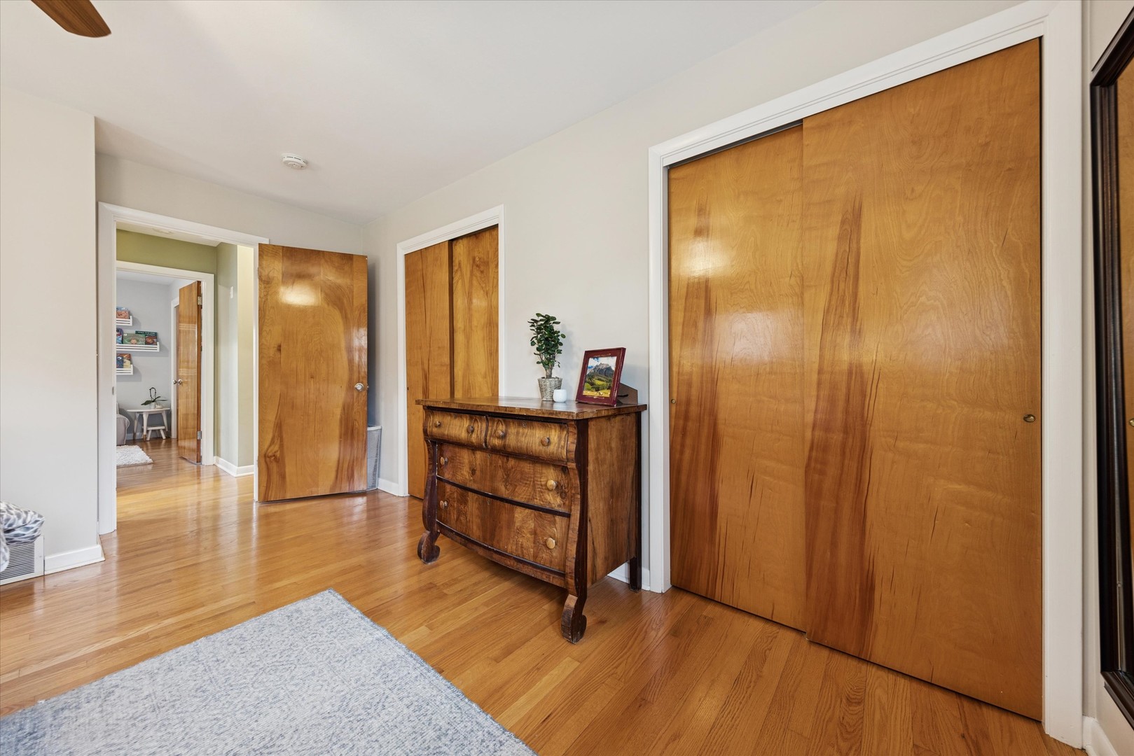 31 E Washington Boulevard