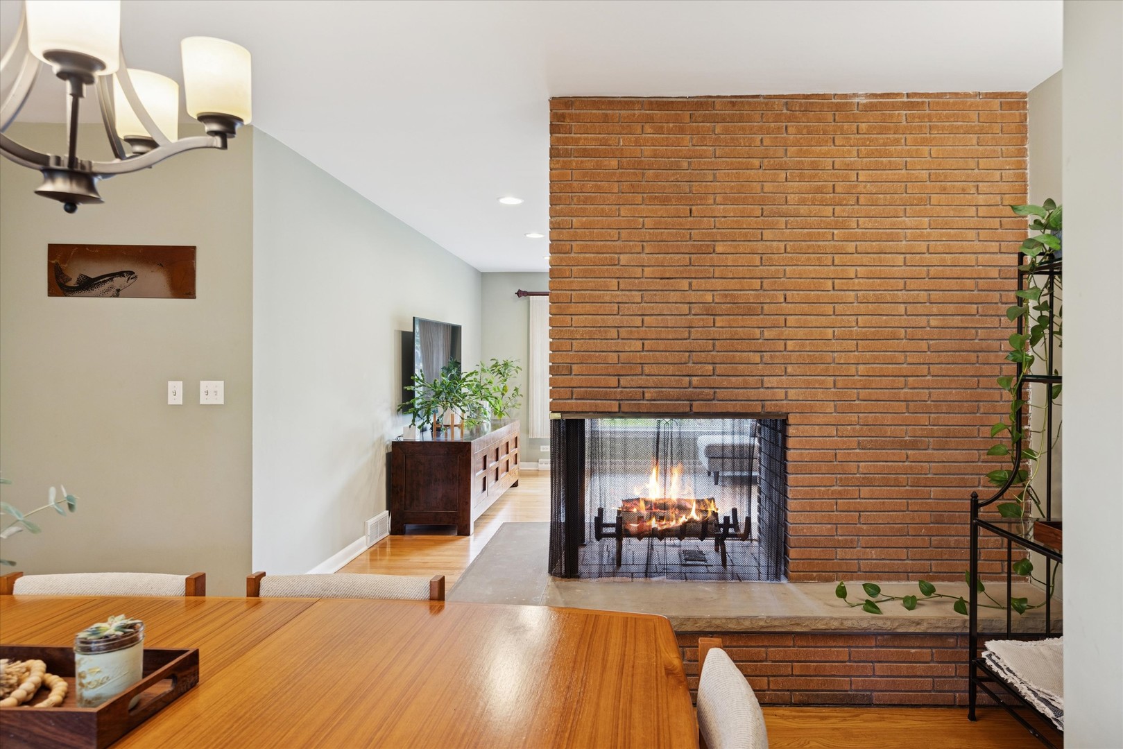 31 E Washington Boulevard