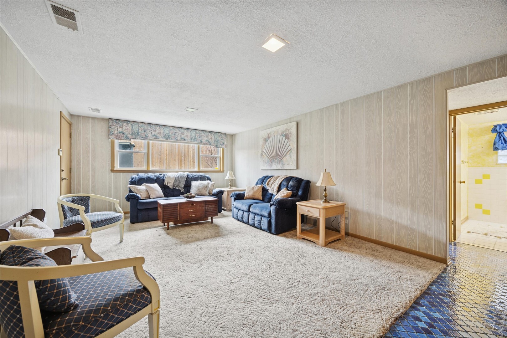 9S215 Florence Avenue