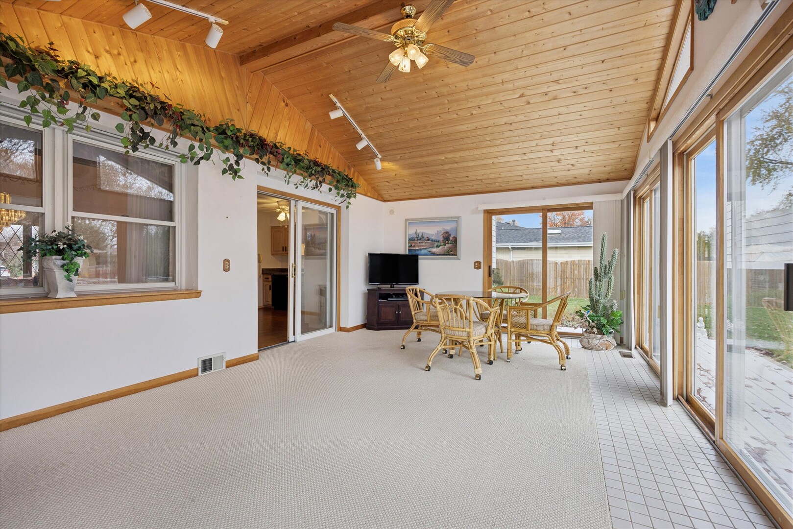 9S215 Florence Avenue