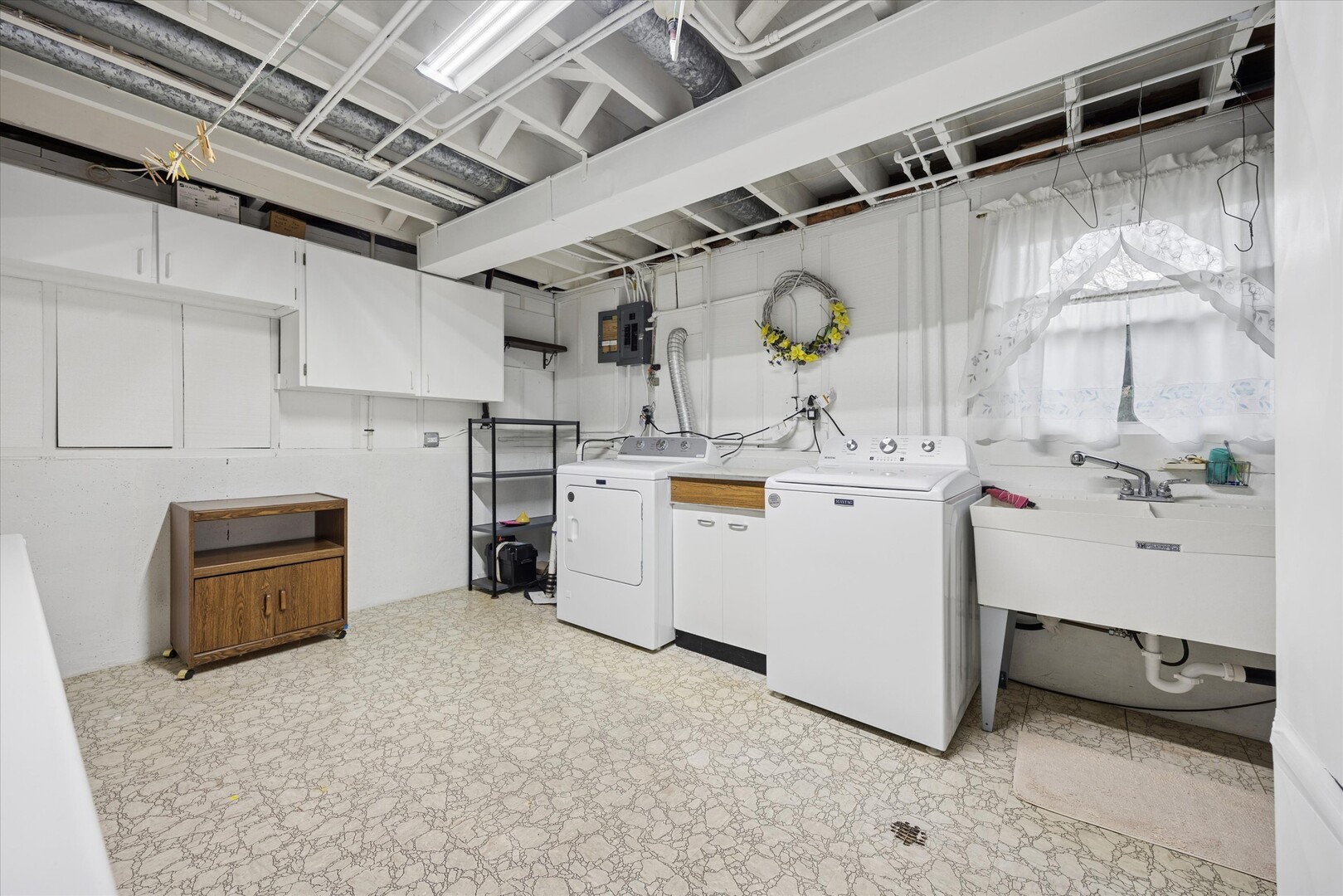 9S215 Florence Avenue