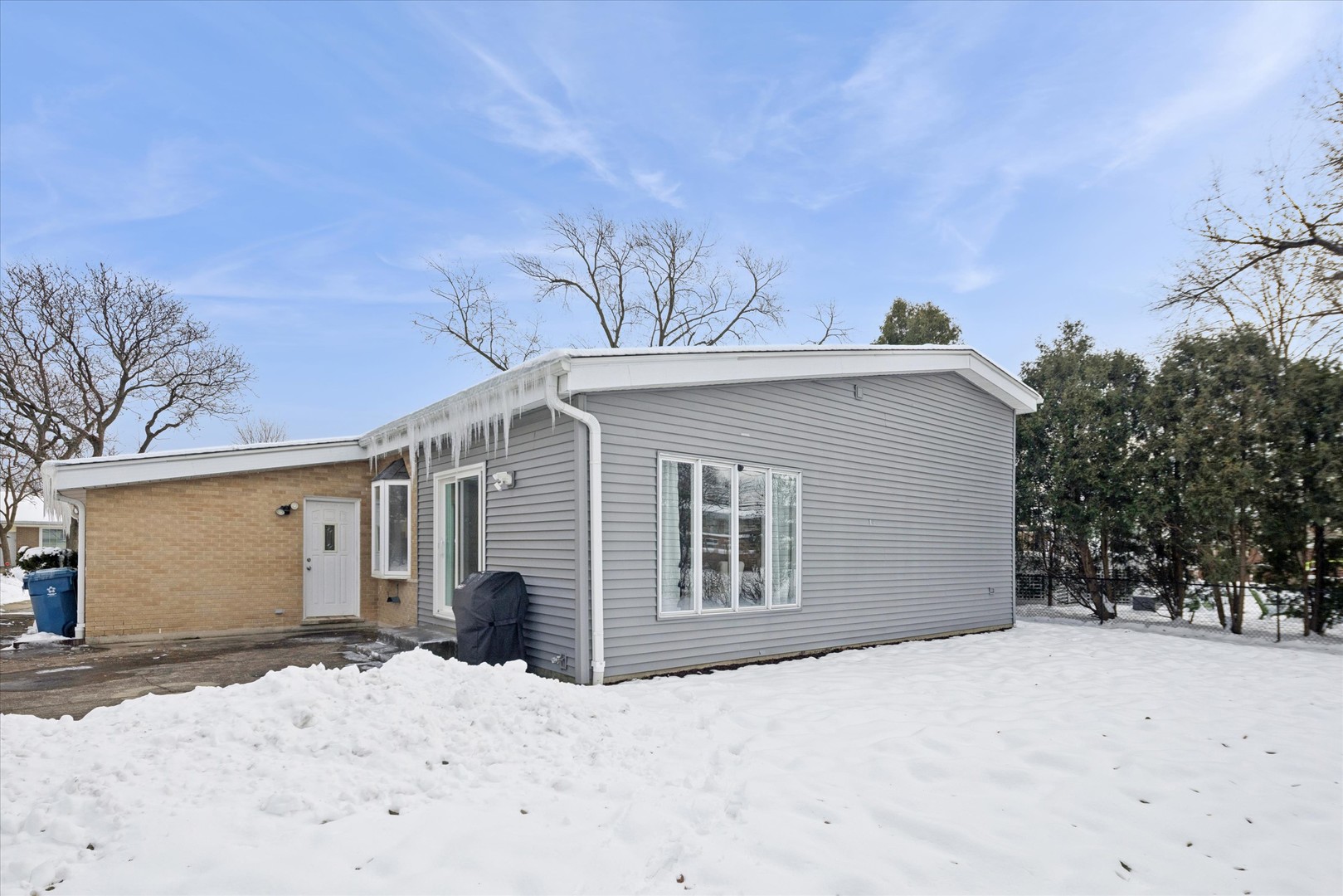 120 S Fairlane Avenue