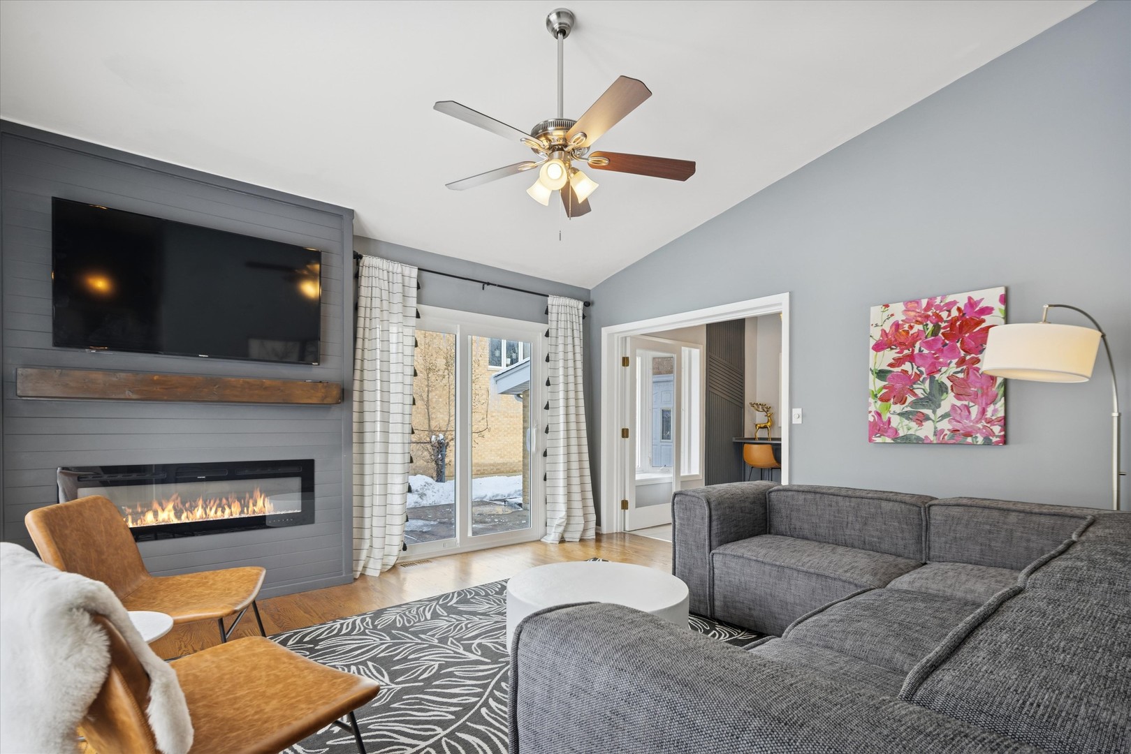 120 S Fairlane Avenue