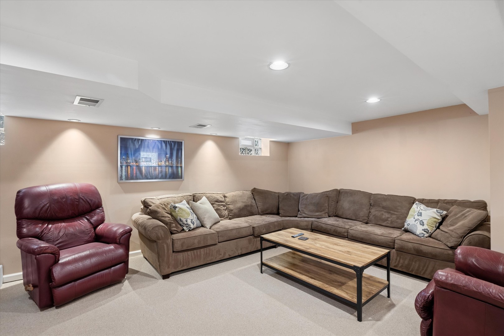 309 N Clinton Avenue