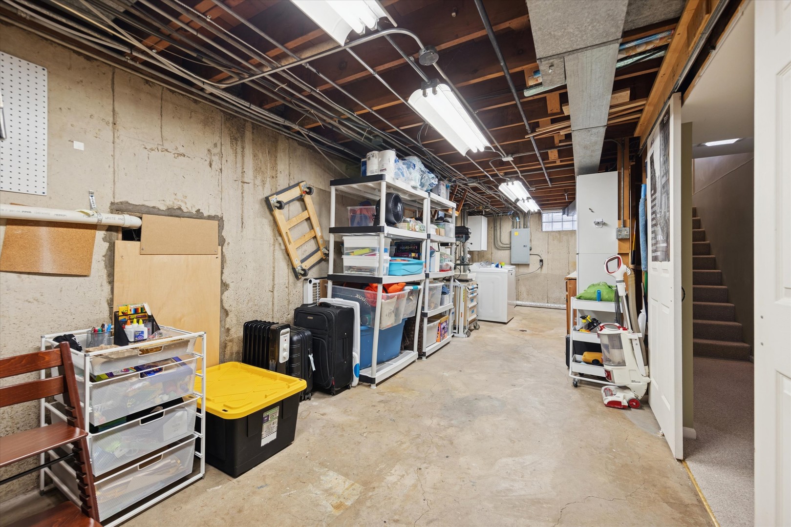 31 E Washington Boulevard