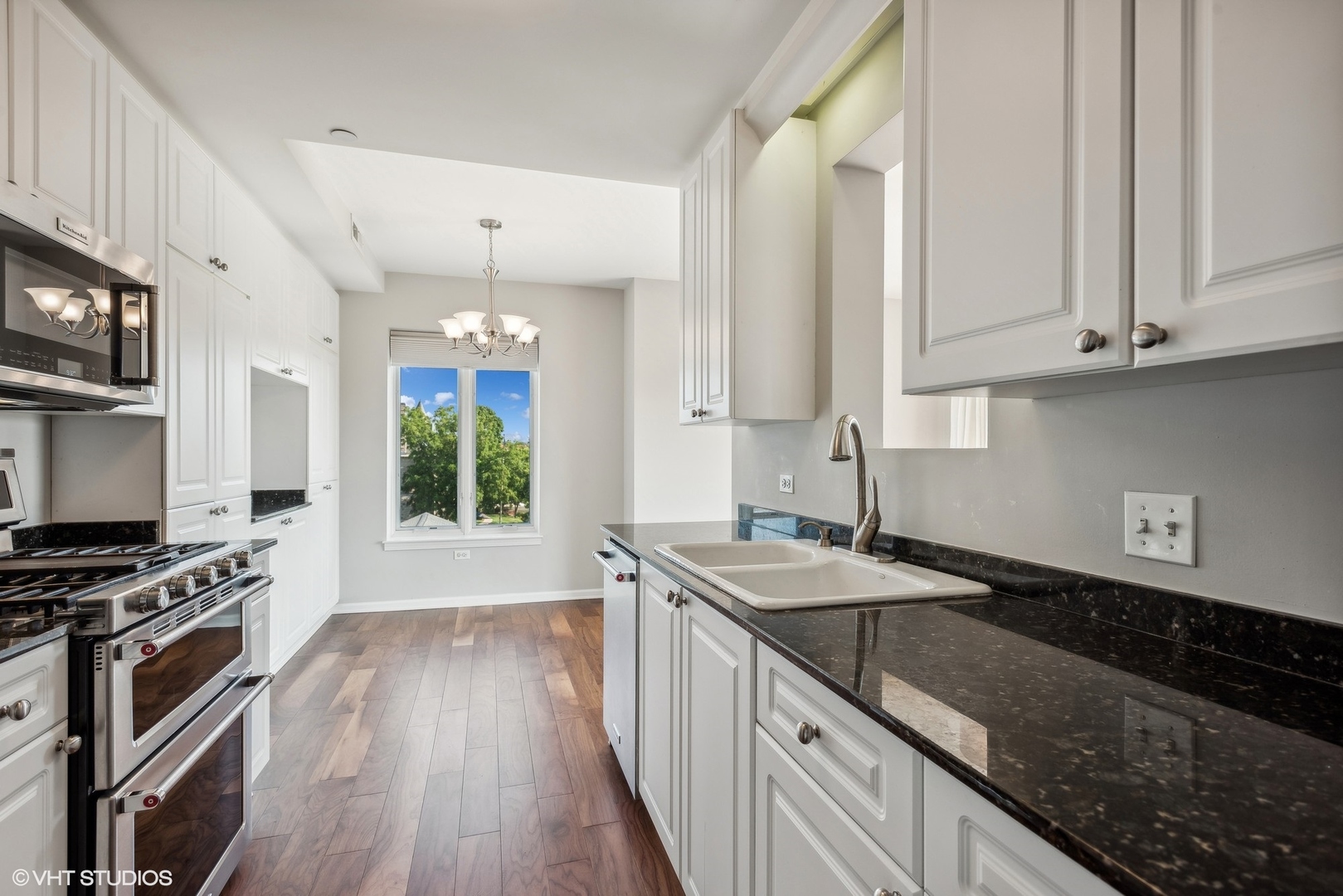 145 S York Street Unit: 426