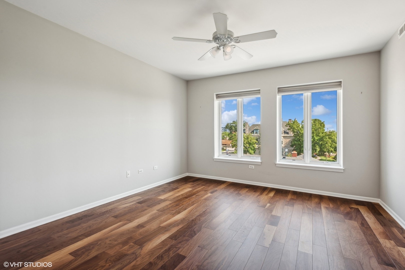 145 S York Street Unit: 426