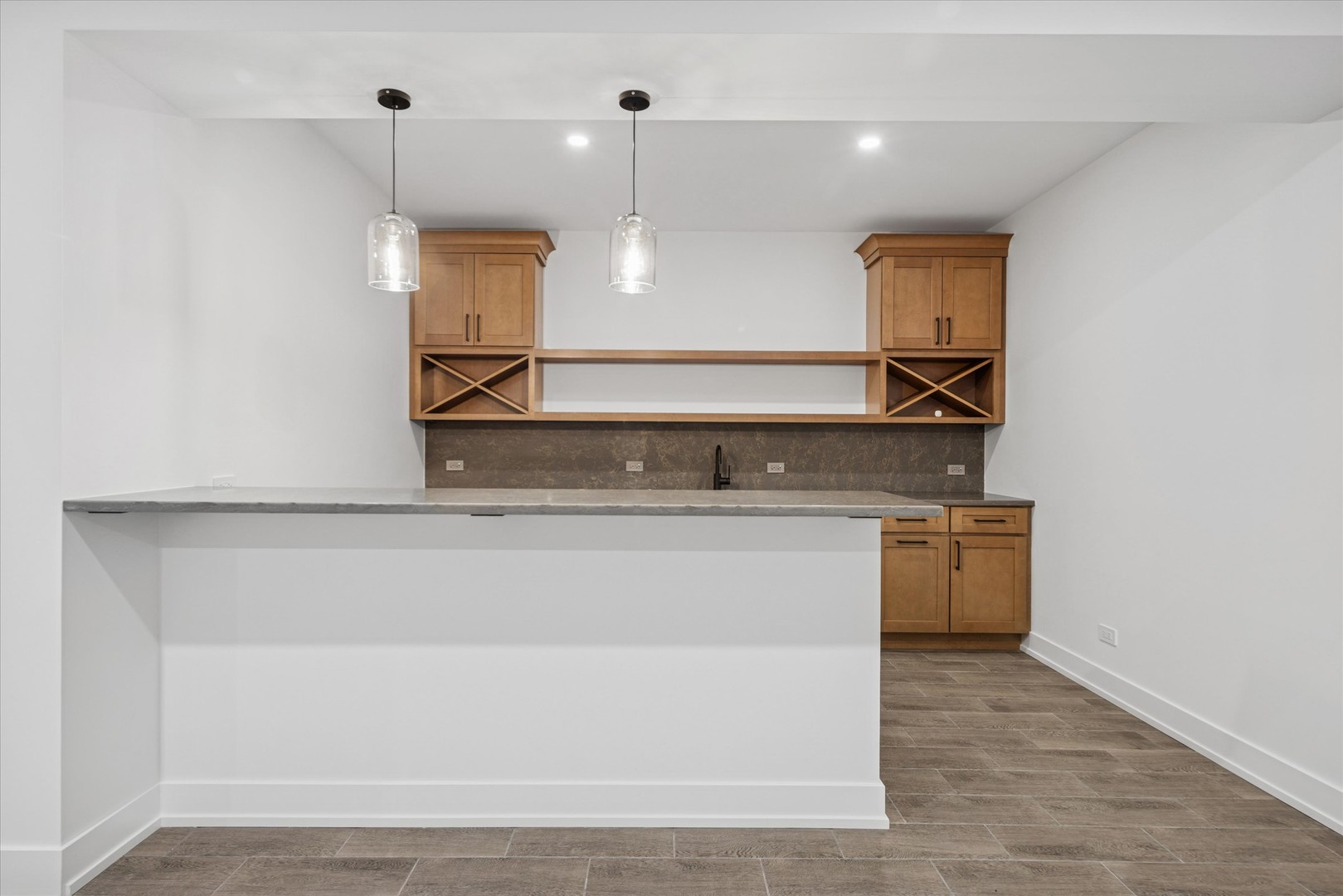 284 N Highland Avenue