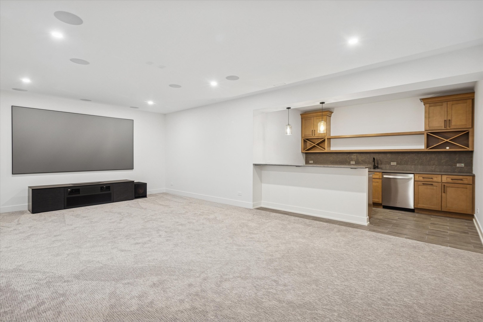 284 N Highland Avenue