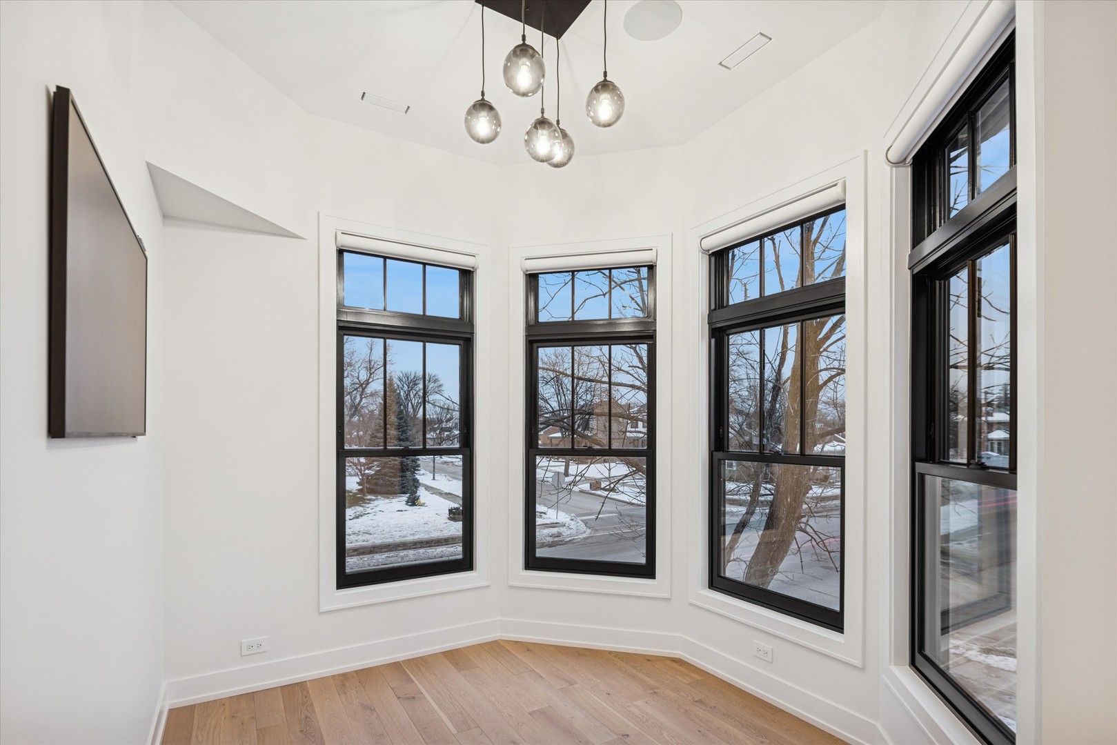 284 N Highland Avenue