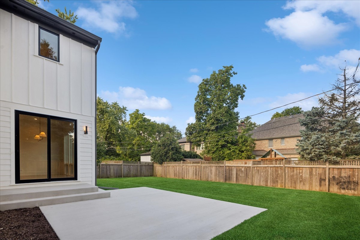 580 S Kearsage Avenue