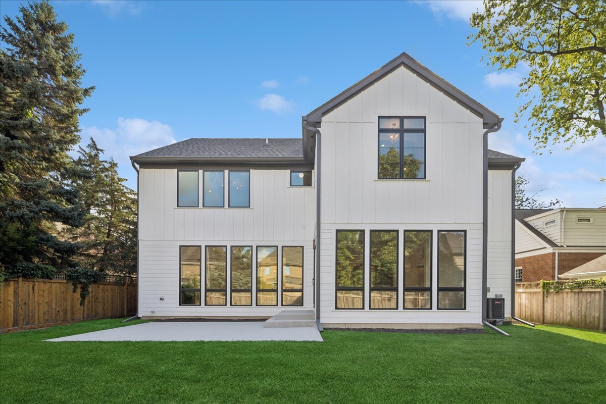 580 S Kearsage Avenue